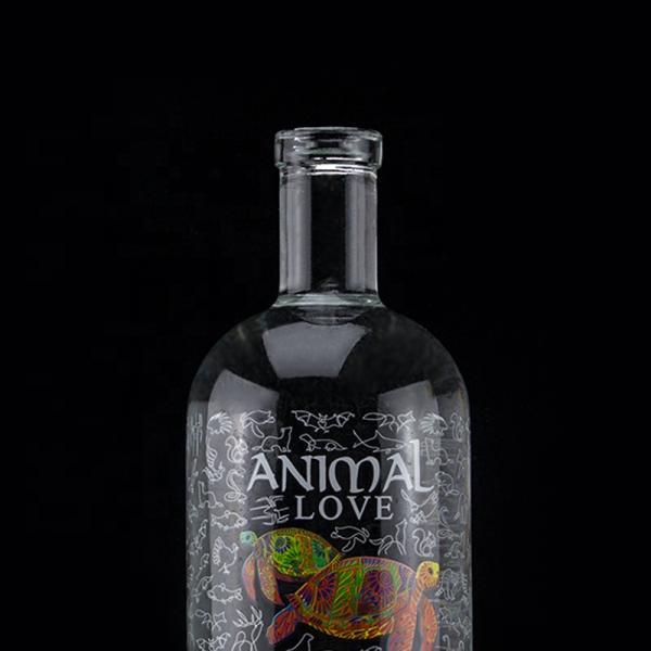 Flint Glass 2022 Design Bouteille en verre décalée transparente pour le gin Whisky Rum Tequila Brandy