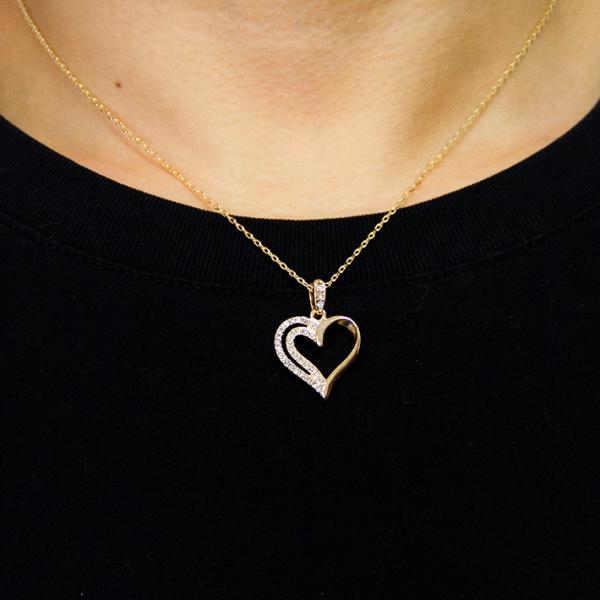 Collar con forma de corazón pequeño con diamantes brillantes chapado en oro de 14 quilates para mamá