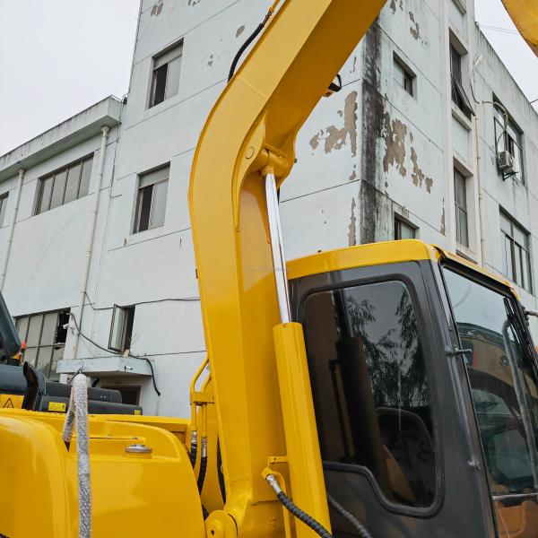 Second Hand Crawler Excavator Japan Made Used Komatsu Pc60-7 6 Ton