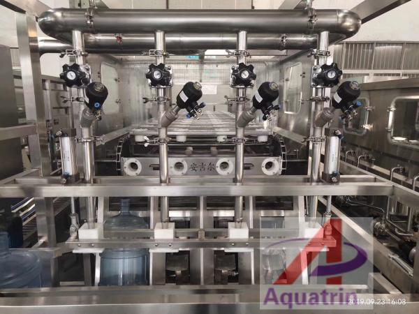 1.38kw SUS316 Filling Capping Machine 18.9L Bottle Water Making Machines