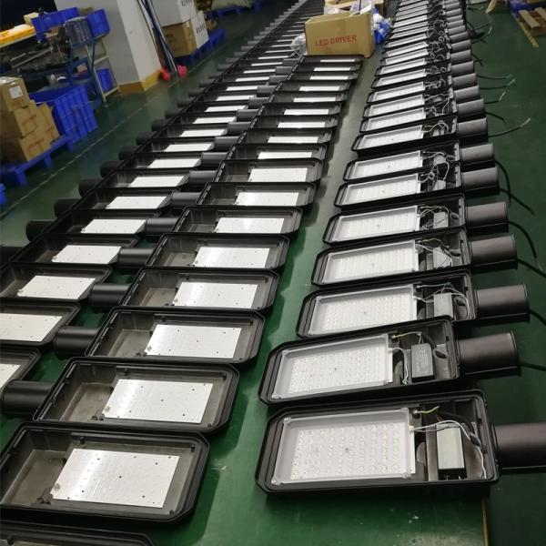 Waterproof IP65 LED Roadway Lighting , High Pole Aluminum Street Light 50w 100w 150w