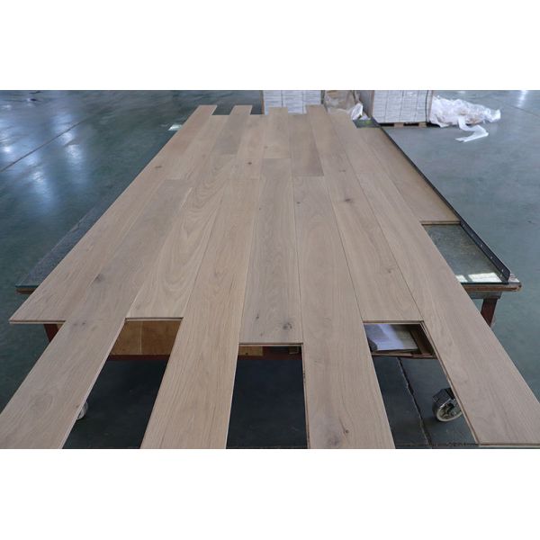 Smoked, White Oiled Oak Engineered Wood Flooring, 190 X 15/4MM, Character
