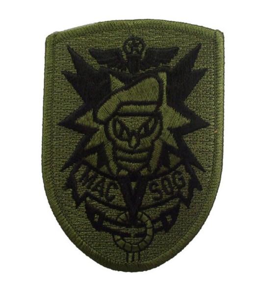12C Spearhead Full Embroidery Patch Heat Cut Border For Garment