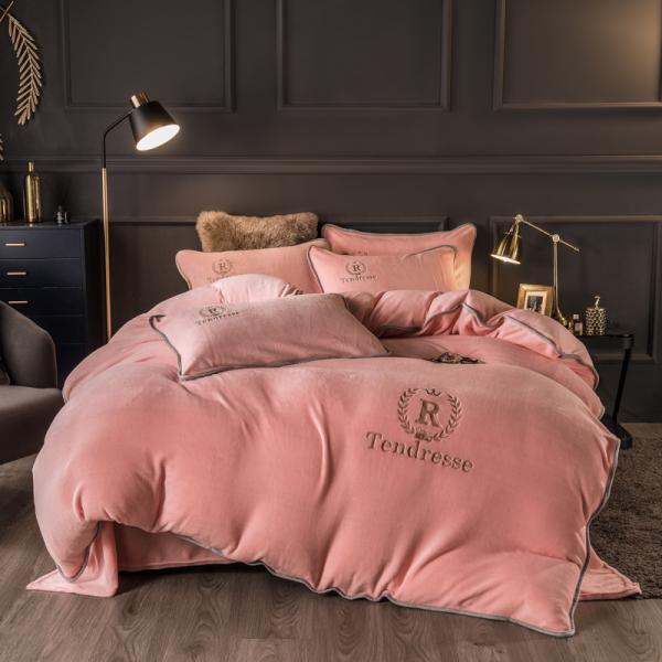 Home Grade Grade A Customized Solid Milk Velvet Embroidery Bonded Four Piece Set