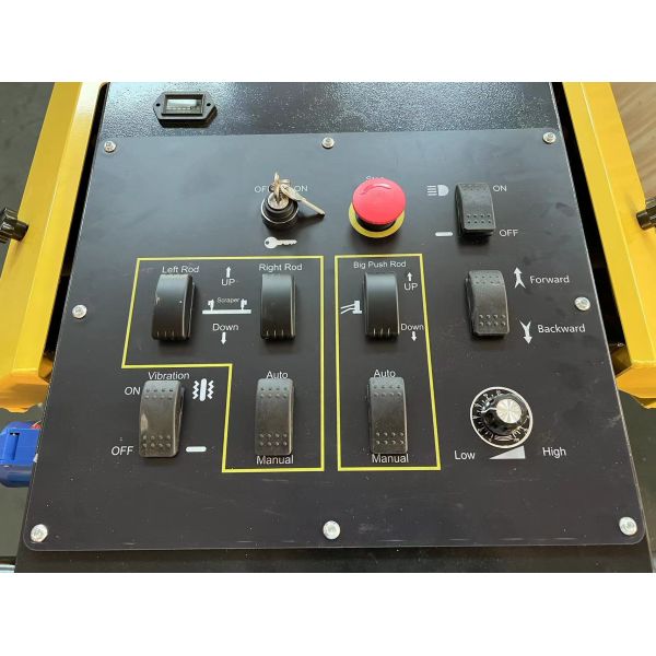 5.5HP Laser Screed Machine Construction 6KM/H Screed Machine Concrete