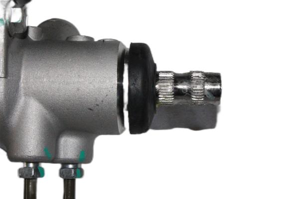 ISUZU D MAX Spare Parts 4X2 2012 Steering ASM 8979461301 C8974383050