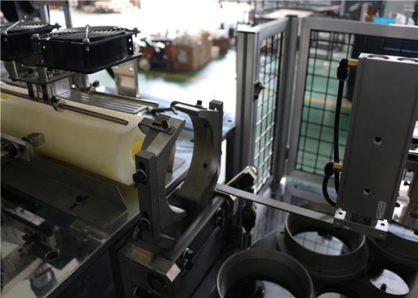 Copo de papel de alta velocidade que faz a ondinha da maquinaria a máquina Sleeving dobro do copo de papel da parede