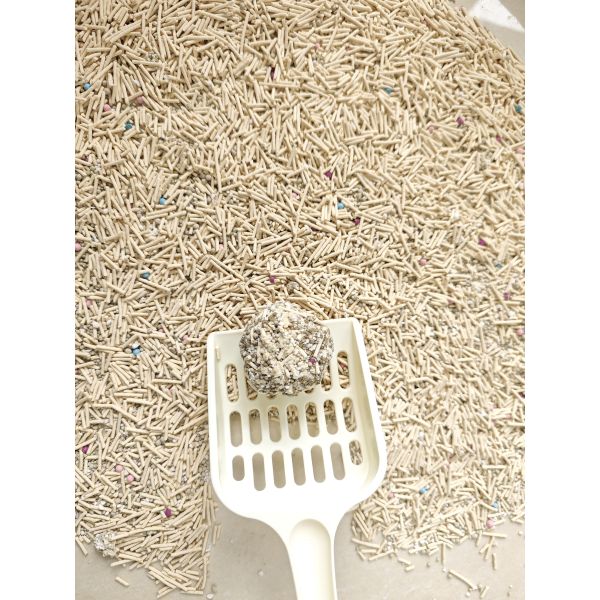 Plant fibre beige Cat litter with fast clumping low dust and superior odor control available in bulk packaging and multiple scent varieties