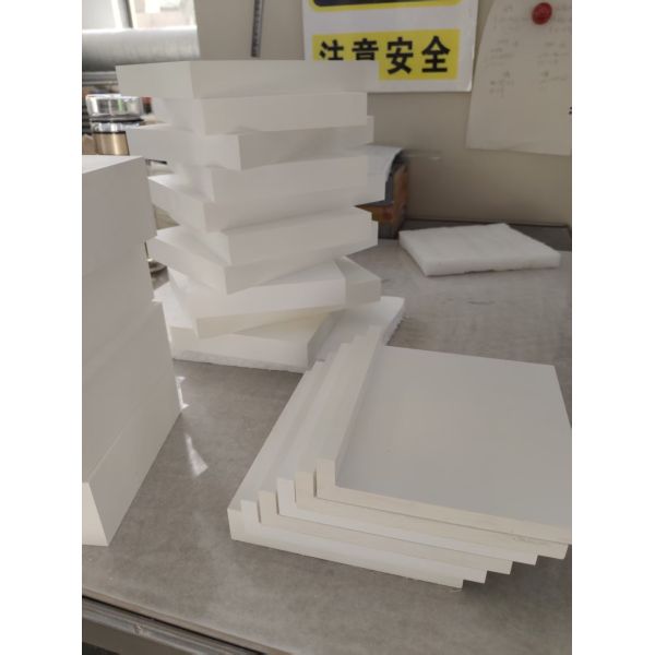 Boron Nitride Ceramic – High Temperature Resistant up to 2000C, Thermally Conductive Electrically Insulating BN Grade