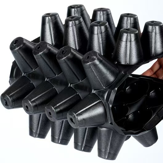 28 Hole Black Agriculture Plastic Trays Aging Resistance For Planting Vegetable