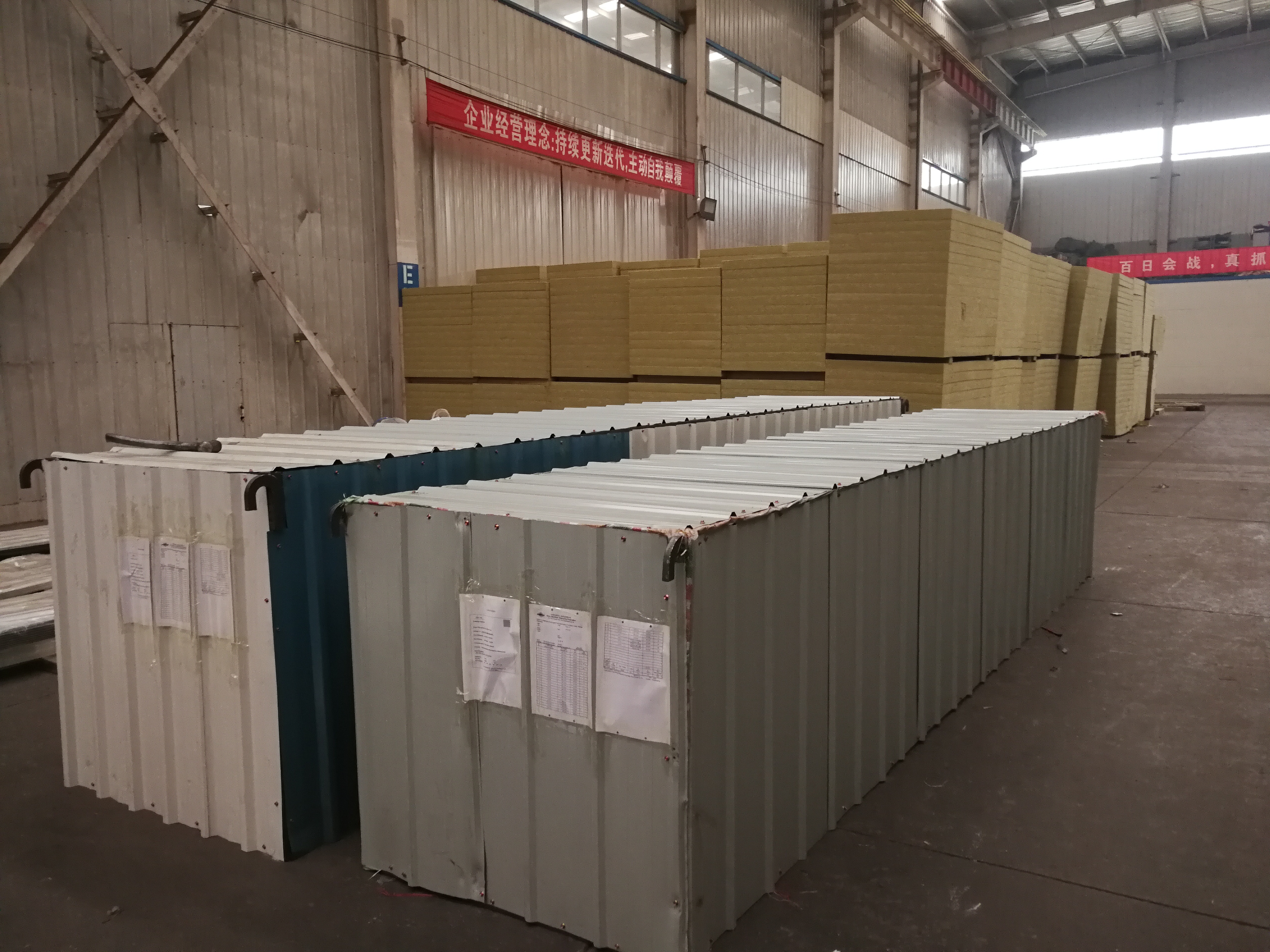 Disassemblable Steel‑structure Workshop Metal Frame Factory Building Clear‑span Warehouse Suitable For Manufacturing Storage And Commercial Showroom