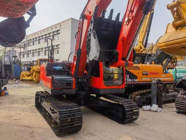 Boa condição Máquina pesada segunda mão Doosan DX140W Excavadora hidráulica para venda
