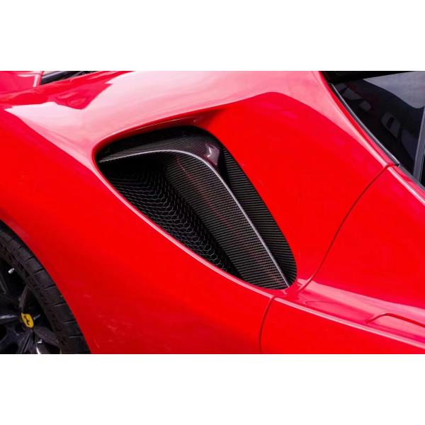 For Ferrari SF90 Dry Carbon Fiber Body Kit SF90 OEM Style Carbon Fiber Front Lip Diffuser Spoiler Side Skirt