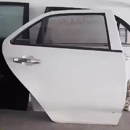 G-Eely P-Anda EC7 EC8 G-OOLRAY T-Ugela Puerta de coche usado delantera trasera piezas de automóvil renovadas