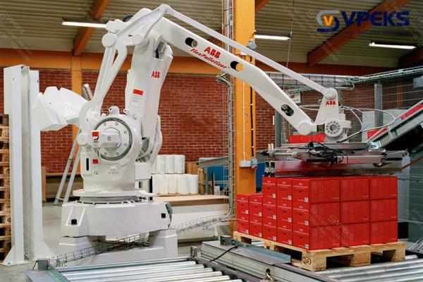 Efficient Transfer Palletizer Machine For Carton Plastic Cases