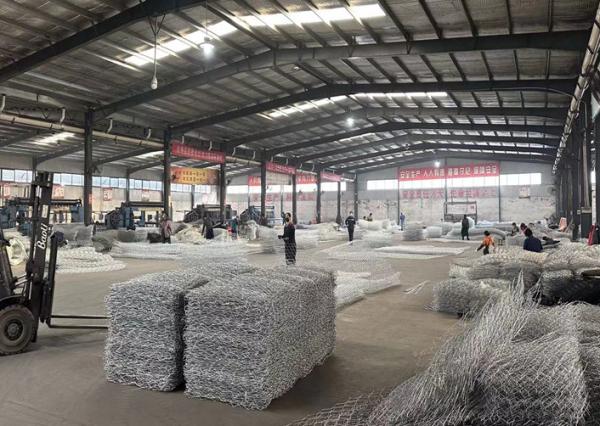 PVC / Hot-dip Galvanized Iron Wire Gabion Wire Mesh For Slope Protection