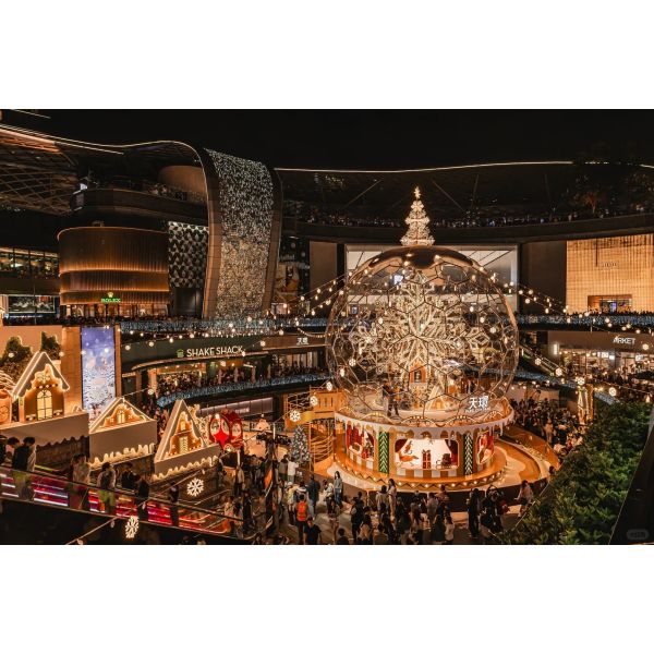 Enchanting Stainless Steel Christmas Globe - Crystal Ball Light Sculpture for Luxury Hotel Lobby Magic