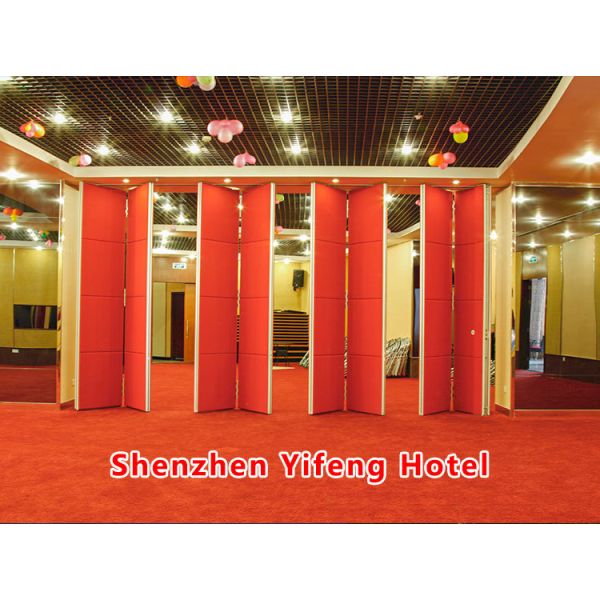 Folding Glass Partition with Sound Insulation 30-42dB and Customizable Design for Easy Installation