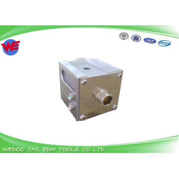 Прибор выравнивания провода M720 (7PIN) - S684D844P68 Мицубиси (4PIN) X052B119G5