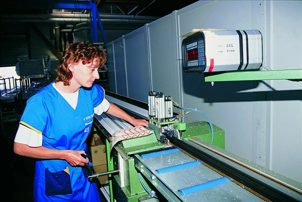 Windproof Aluminum Casement Windows UPVC PVC Triple Glazed Low - E Glass Tempered Awning Double Hung