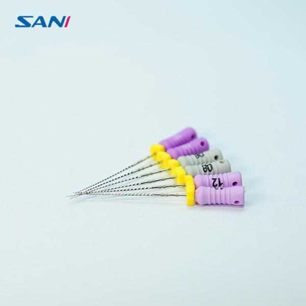 Файлы файлов k зубоврачебной аппаратуры Endodontic для пользы руки