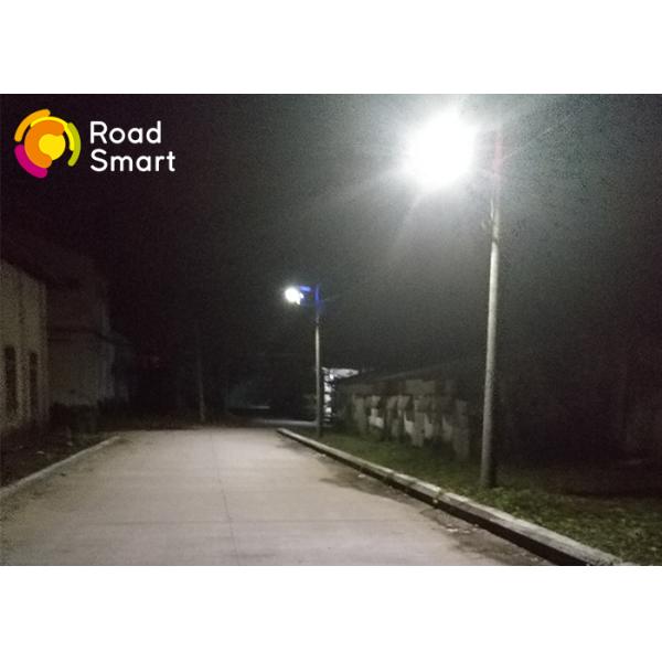 15 W Solar Panel Outdoor Lights , Solar Powered Road Lights 5-6m Height