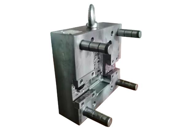 ODM Texture Surface Plastic Parts 718H Injection Molding Tooling