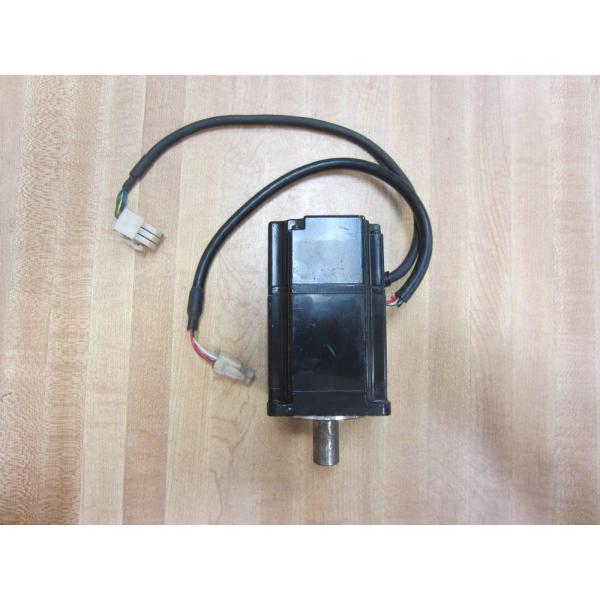 Yaskawa AC SERVO MOTOR SGM Series 200V 0.89A SGM-02U3B2L Industrial Servo Motor