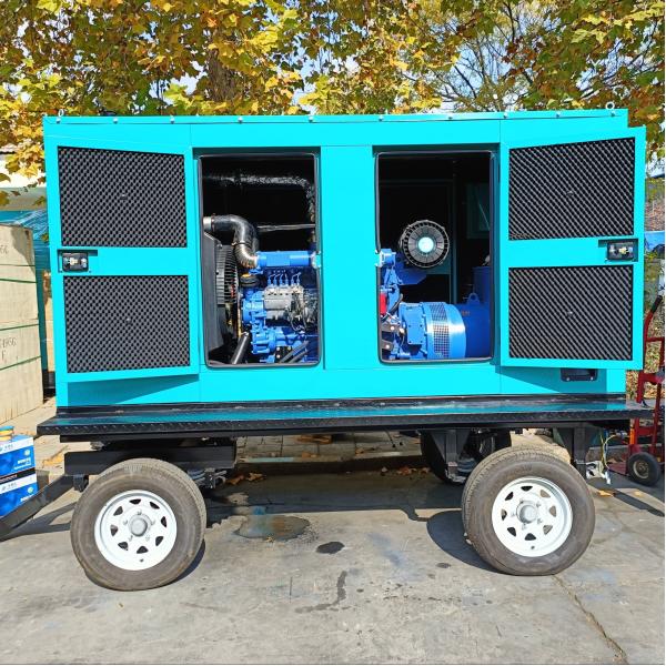 Water Cooled CUMMINS Diesel Generator Silent Type Multipurpose