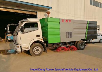 Street Road Sweeper Truck , Vacuum Sweeper Truck For Parking Lot / Airport Road