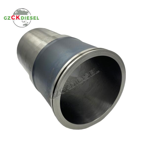 L'équipement est équipé d'un moteur à cylindres TD200-1002106A TD200-1002106B pour le moteur YC6TD YC6TD1000-D30