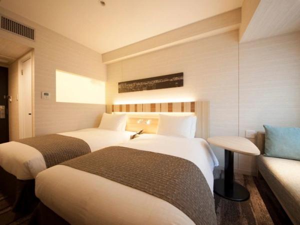 Port Moresby hotel style apartment space saving furniture of bunk bed with TV wall panel by Laminate wood and fabricsofa