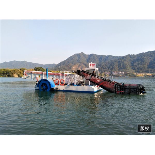 52kw Power 62 - 110 HP Tractor Power Aquatic Weed Harvester with 2000mm Working Width