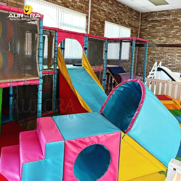 Equipamento de aluguer para festas de playground ao ar livre