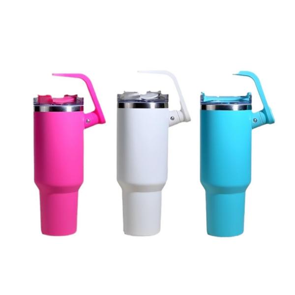 Botellas de vacío personalizadas de acero inoxidable en mayor volumen.