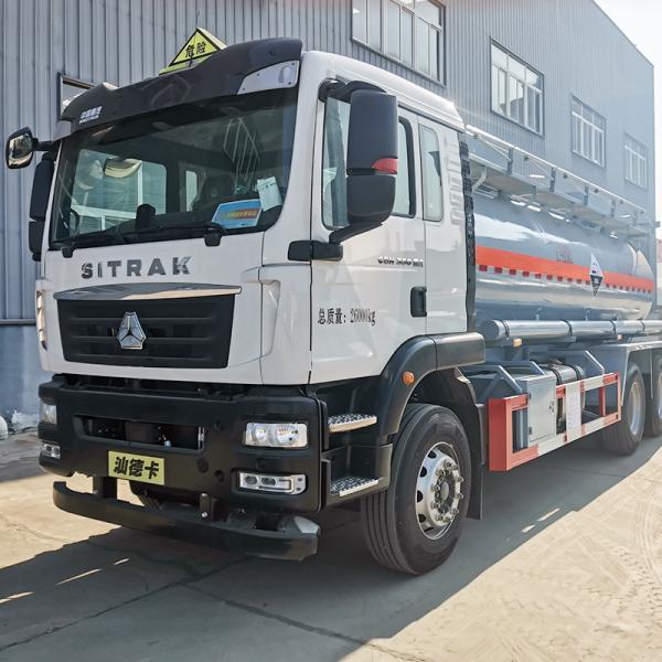Sinotruk SITRAK 6x4 Cargo Truck For Hydrochloric Acid 13.8m3 252/2100Kw/R/Min Max Net Engine Power