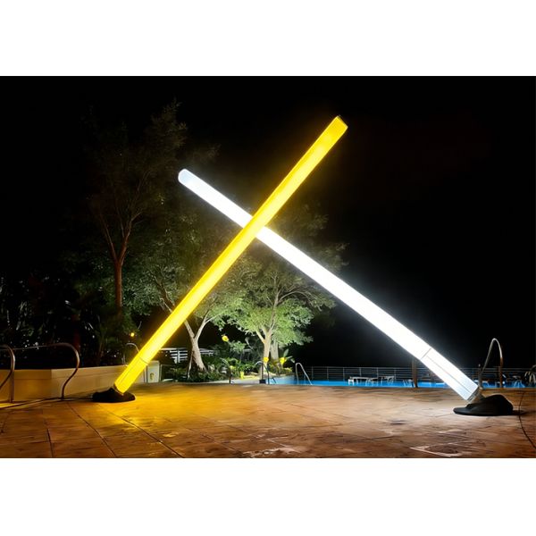 LED Inflatable Pixel Tube Light For Fashion Runways And Avant-Garde Art Installations