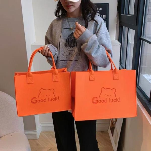 Commuting Simple Style Felt Shopping Handbag with Custom logo and Color Custom Felt Shoulder Bag Simple Large Capacity Felt Tote Bag Wholesale Felt Cloth Bag Custom With Logo