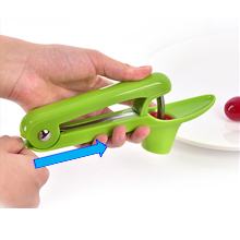 Fruit Vegetable Tools Type Cherry Pitters with Space-Saving Lock Design