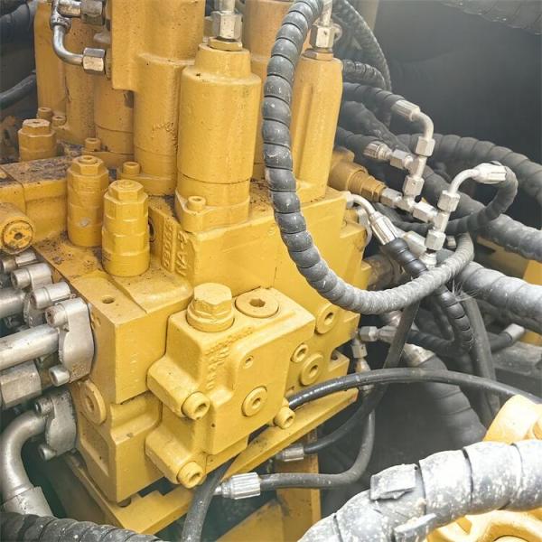 Best Deal on Sany SY215 Second Hand Crawler Excavator with Original Hydraulic Pump