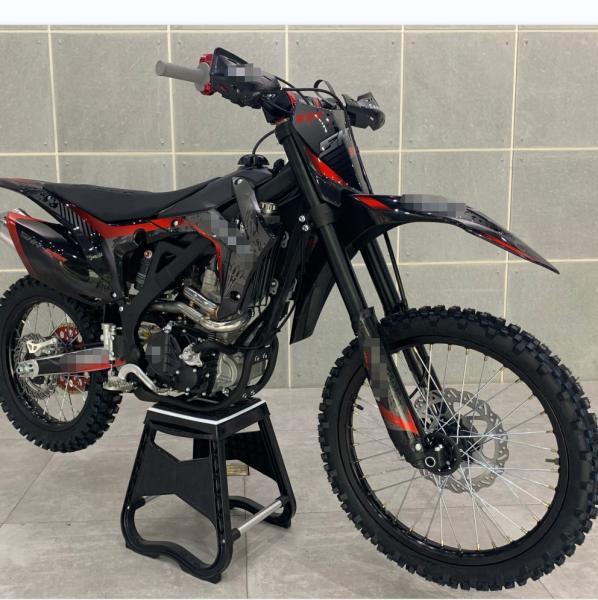 Fashionable 4 Stroke Long Distance Enduro Motorcycles Multiple Color