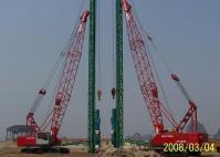 Bens altos hidráulicos da rigidez de Crane Light Weight 242kw 254t da esteira rolante CQUY2600