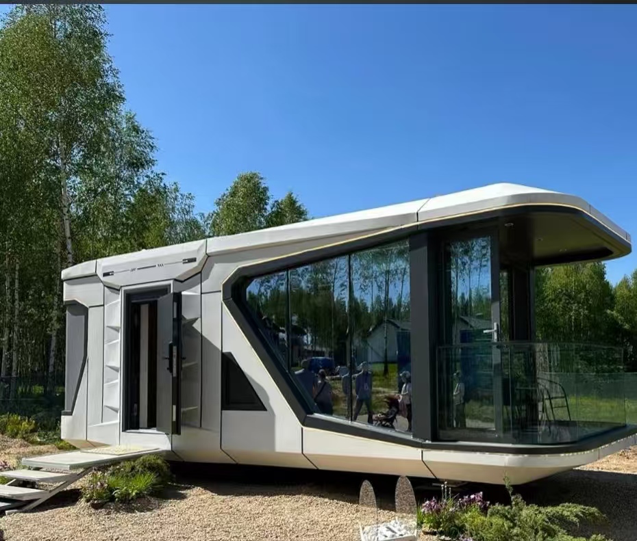 Best-Selling Modern Prefabricated Space Capsule House Modern Mobile Container Home