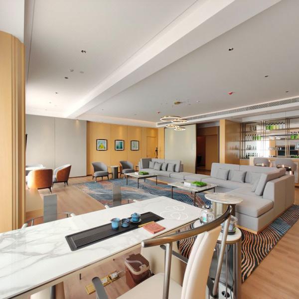 Standard King Size Bedroom Set Furniture For WYNDHAM-GRAND-ZQ Resort Hotel In Foshan