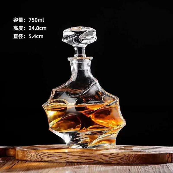 Selling 750ml Clear Spirit Glass Vodka Bottle Empty Diamond Shaped Gin Bottles