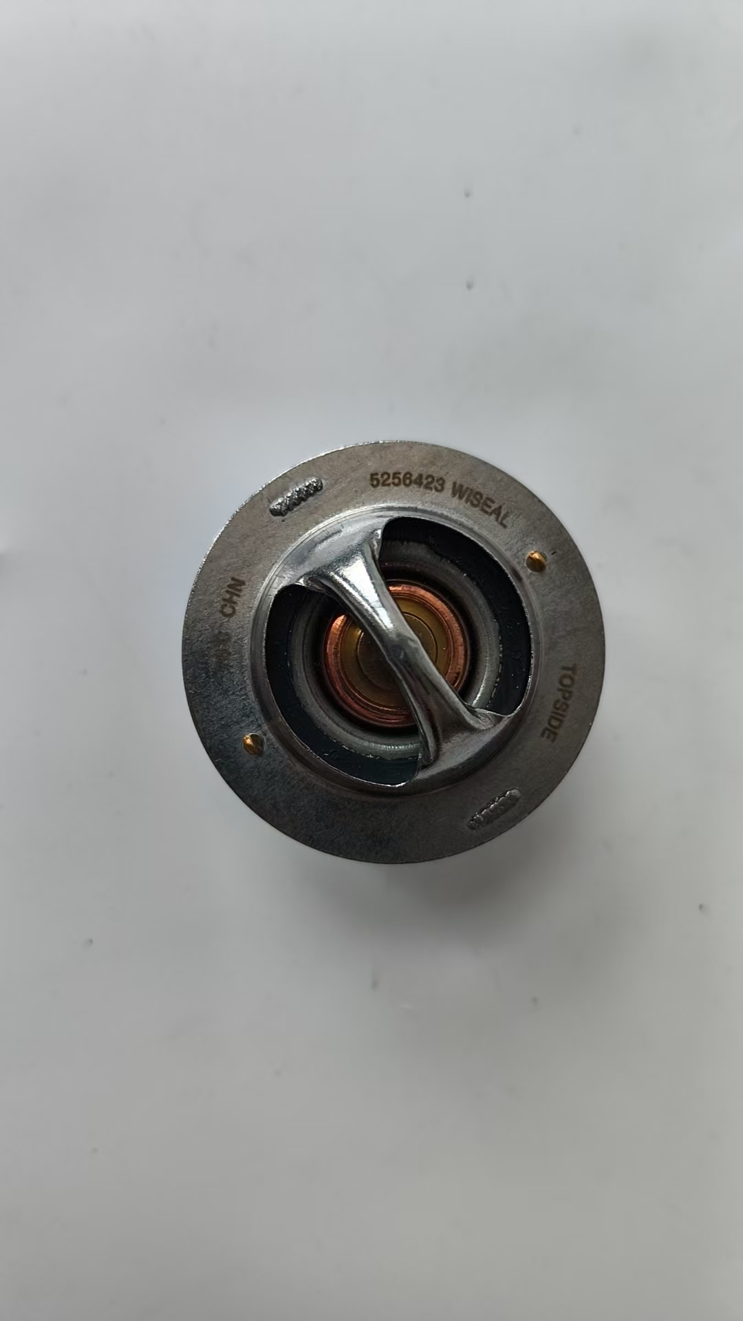 5292742 Thermostat Diesel Engine Parts Original Brand New 4BT 4BTA 6BT ISB QSB Coolant Thermostat