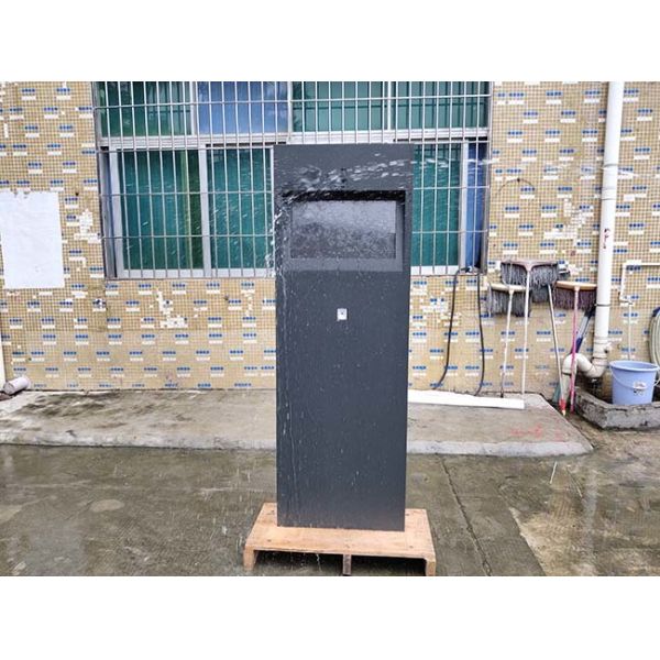 Built-in QR code scanner, landscape-style outdoor advertising machine with 21.5-inch Lcd Screen