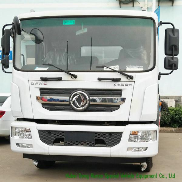 2 4000L Water Sprinkler Truck  With  Water  Pump Sprinkler For  Water Delivery and Spray