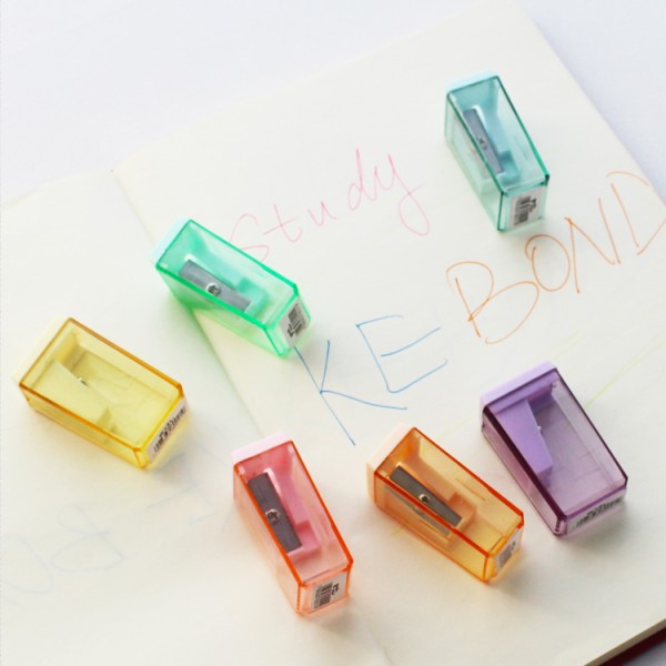 hot selling good quality candy color mini pencil sharpener for kids
