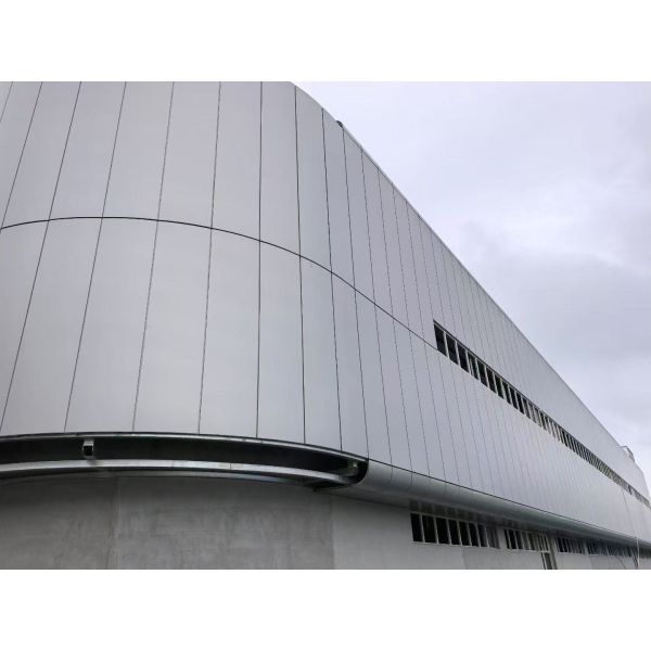 Customized Steel Structure Warehouse with Sloped Roof and Steel Cladding Sheet for Durable Storage Solutions